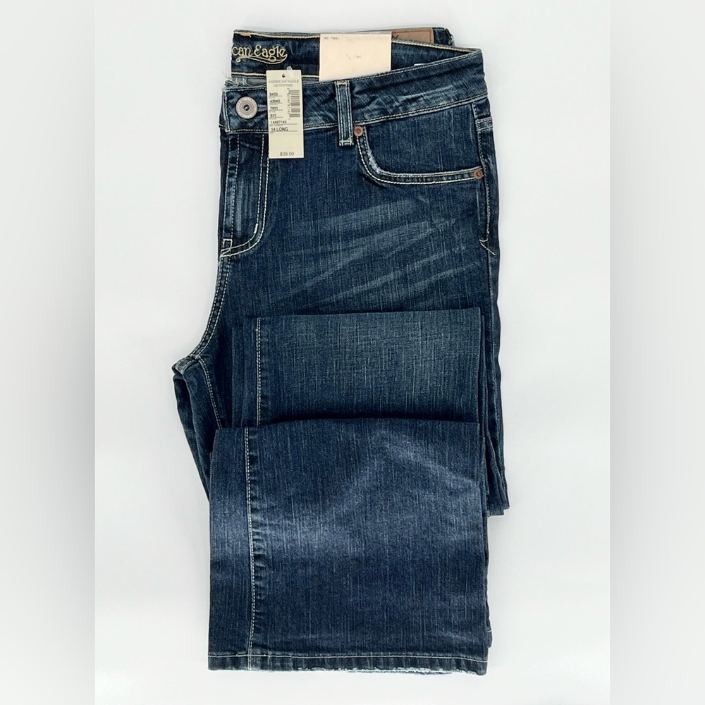 NWT American Eagle Dark Authentic Wash Favorite Fit Flare Leg Jeans